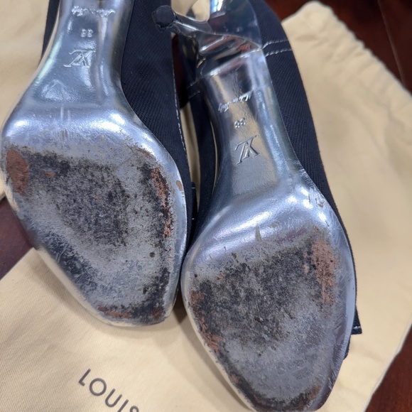 Louis Vuitton Black Canvas "That's LOVE Pump" - Picture 8 of 8
